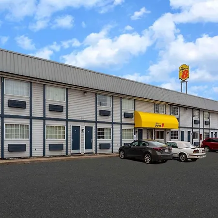 Hotel Super 8 By Wyndham Wooster
